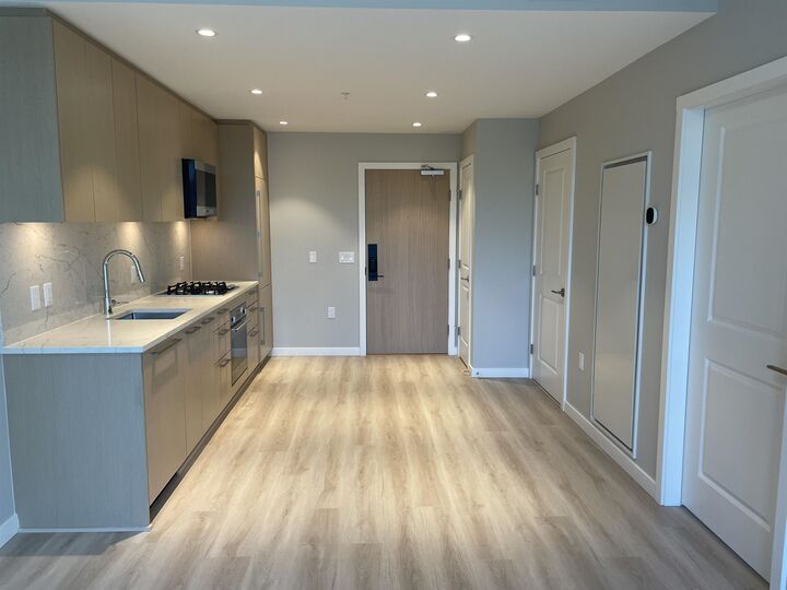 Property Photo:  5938 Olive Avenue 809  BC V5H 0M6 