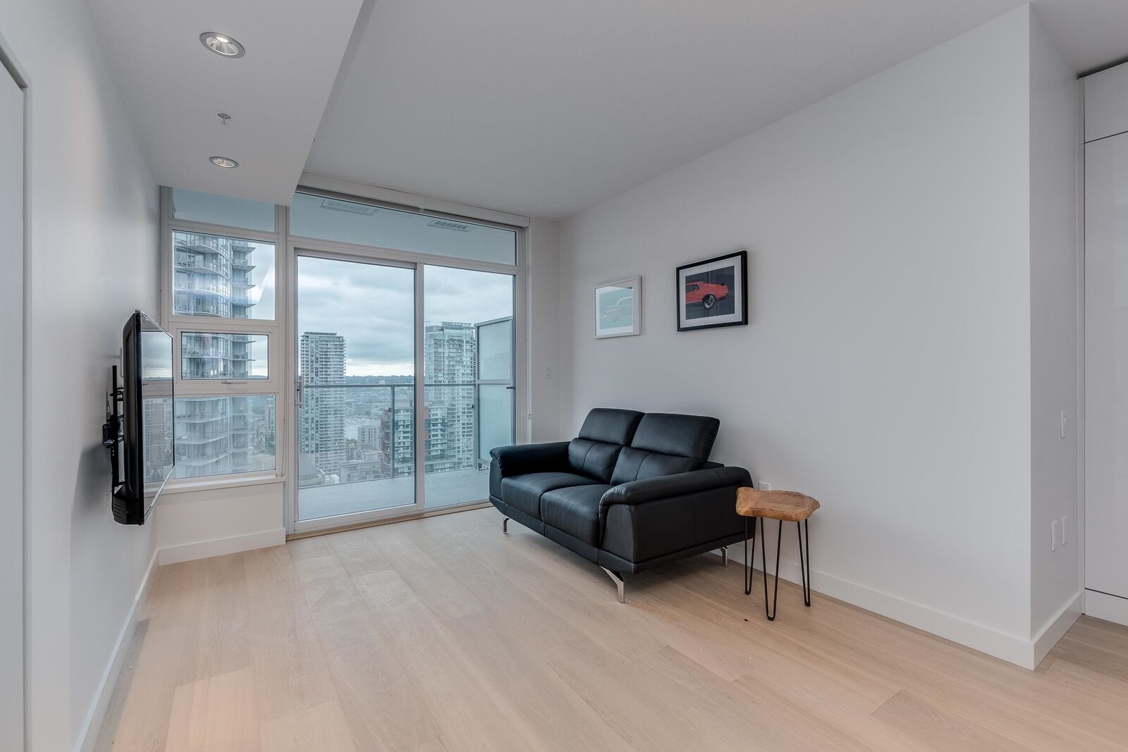 Property Photo:  1289 Hornby Street 1209  BC V6Z 0G7 