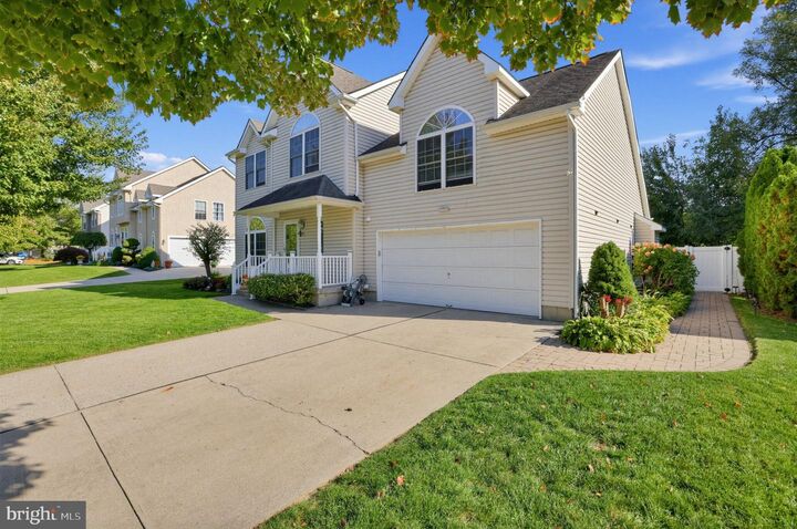 Property Photo: 6 Farm House Lane NJ 08052