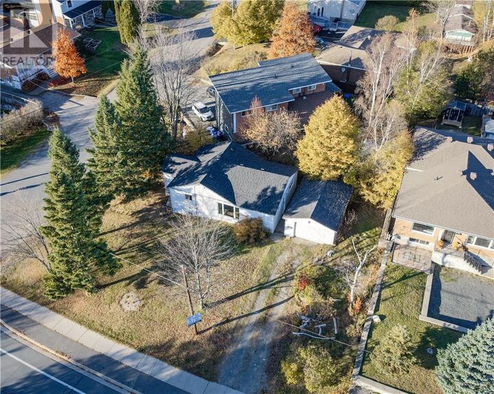 Property Photo: 2960 Bancroft Drive ON P3B 1V2