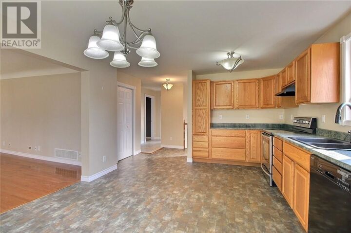 Property Photo:  1228 Rose Marie Avenue  ON P4A 4E2 