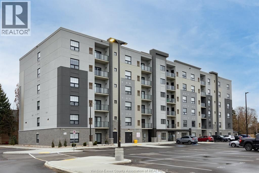 Property Photo:  224 Main Street East 502  ON N9Y 0H1 
