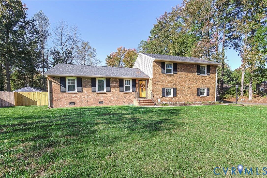Property Photo: 10806 Burleigh Drive VA 23805