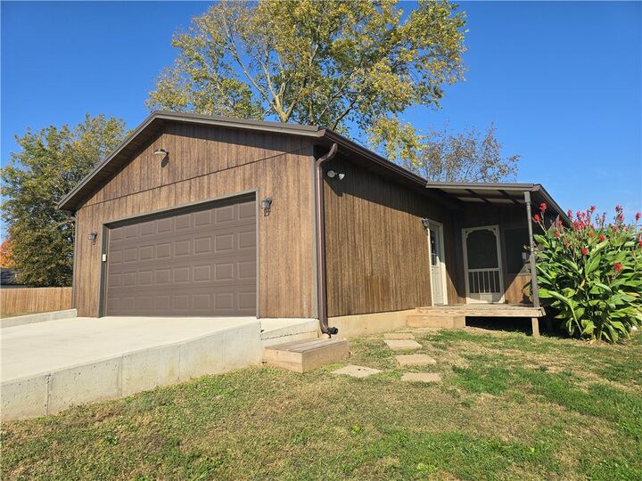 Property Photo:  361 Matilda Street  IL 62539 