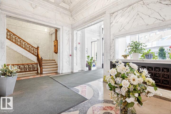 Property Photo:  10134 100 Street NW 801  AB T5J 0N8 