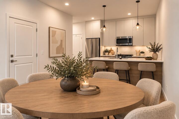 Property Photo:  6721 106 Street NW 1  AB T6H 2W1 