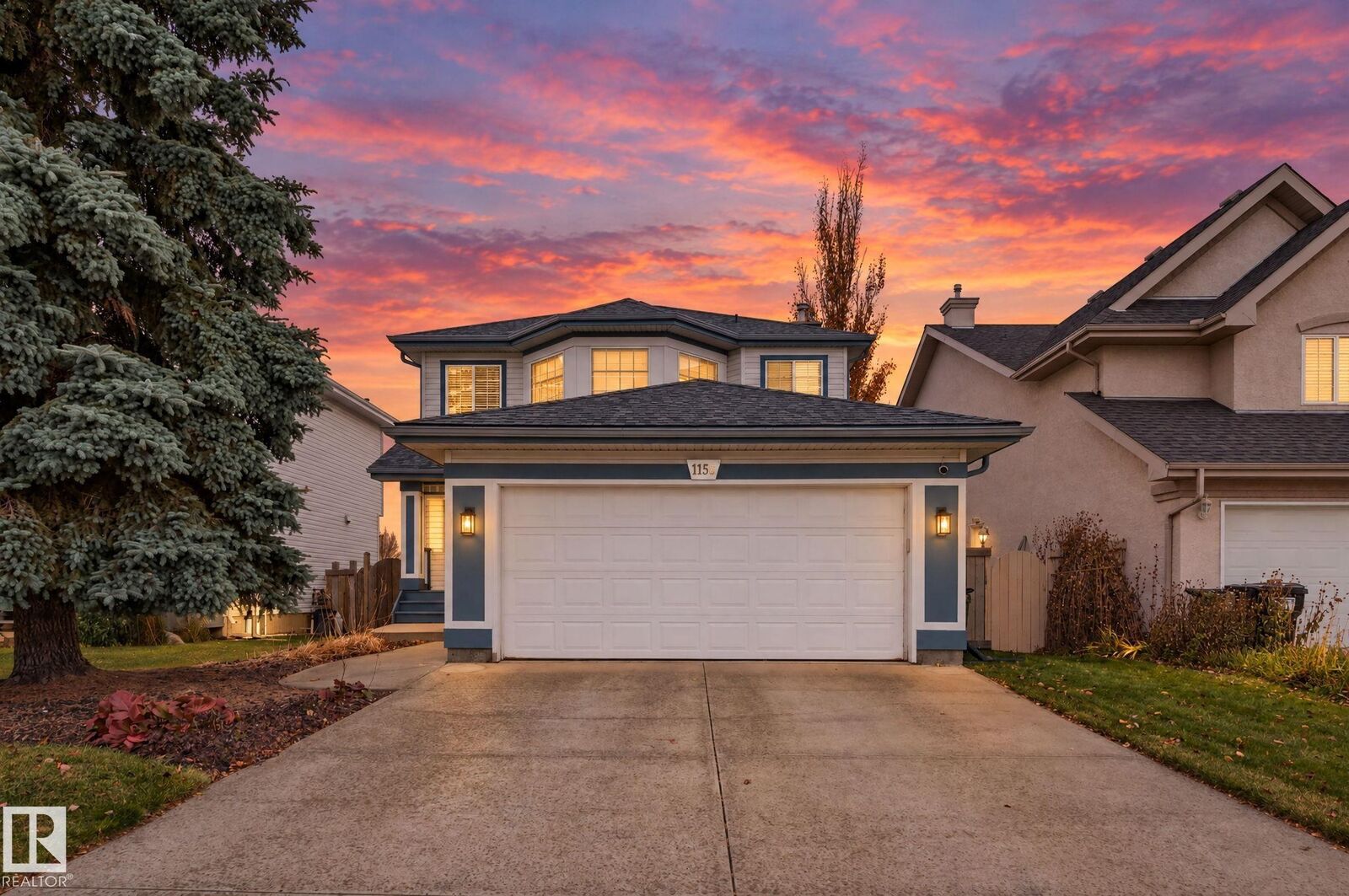Property Photo:  1156 118A Street NW  AB T6J 7E4 