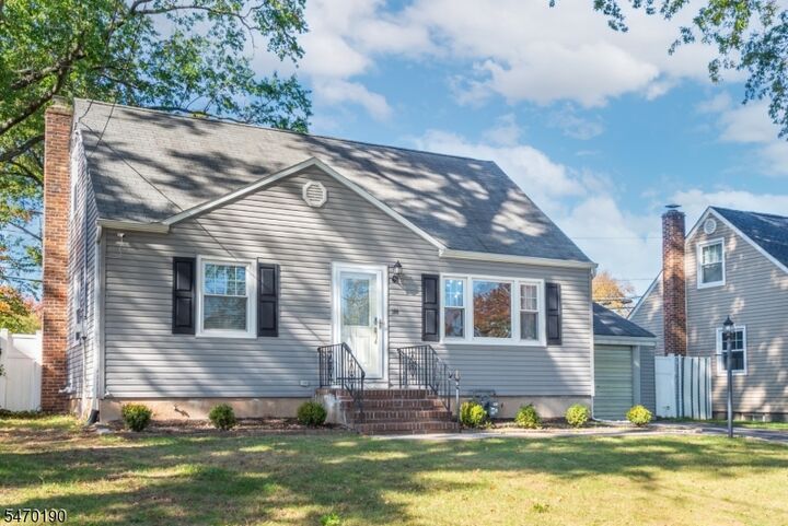 Property Photo:  214 Villa Pl  NJ 07065 