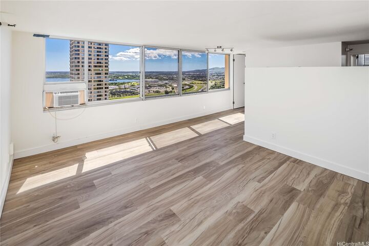 Property Photo:  1060 Kamehameha Highway 3502B  HI 96782 
