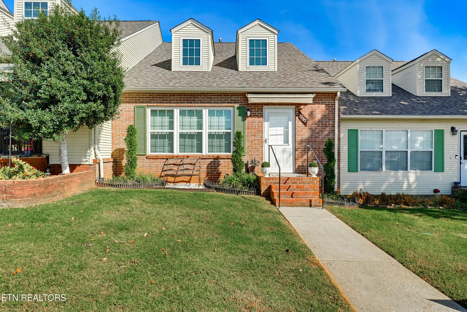 Property Photo:  1733 Colony Square Court  TN 37801 
