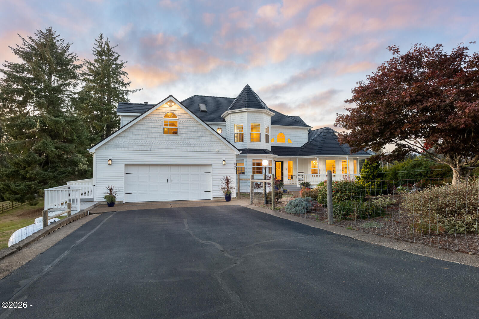 Property Photo:  6905 NE Highland Road  OR 97368 