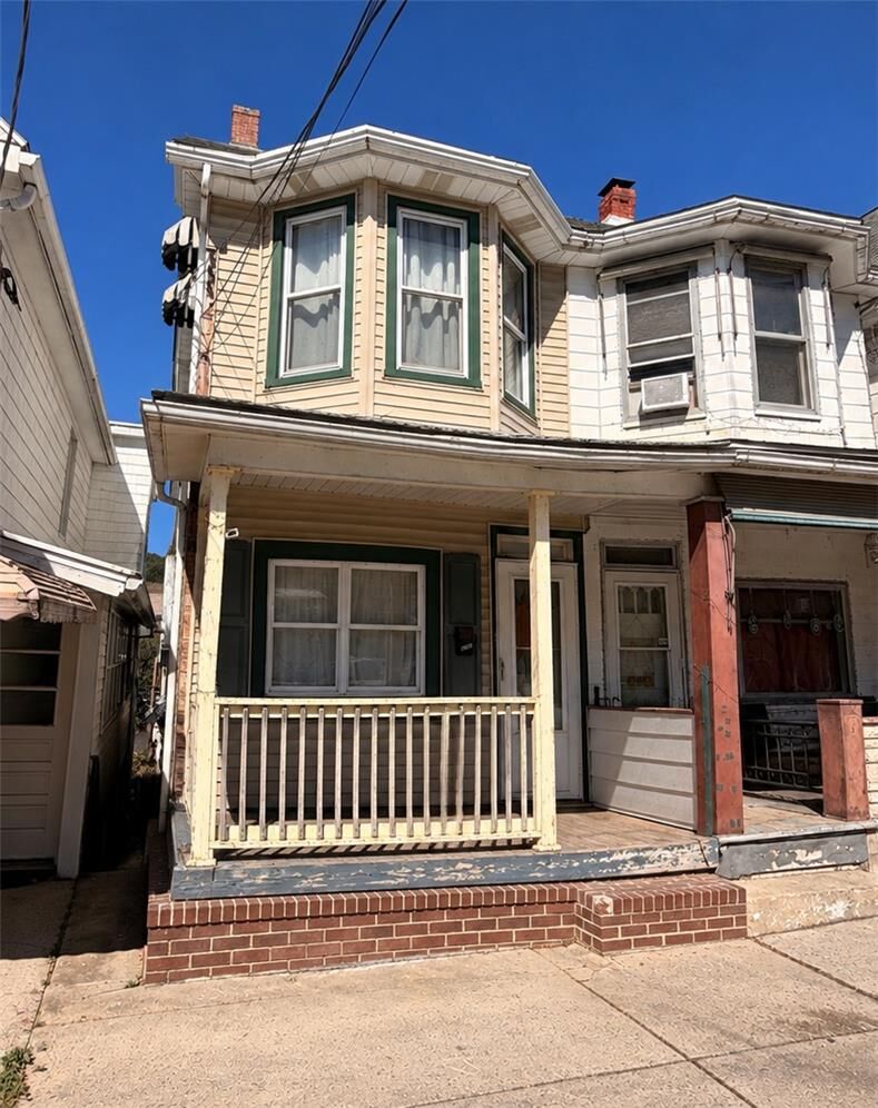Property Photo:  305 W Abbott Street  PA 18232 