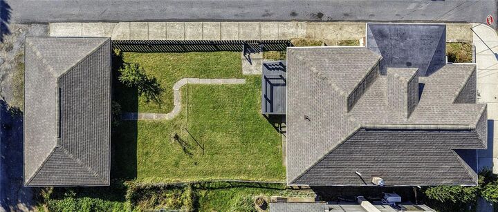 Property Photo:  2048 Freemansburg Avenue  PA 18042 