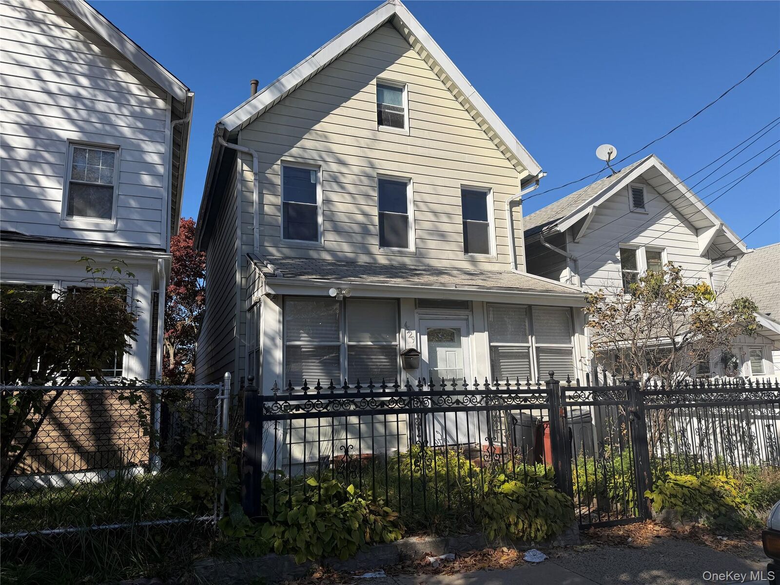 Property Photo: 4529 Carpenter Avenue NY 10470