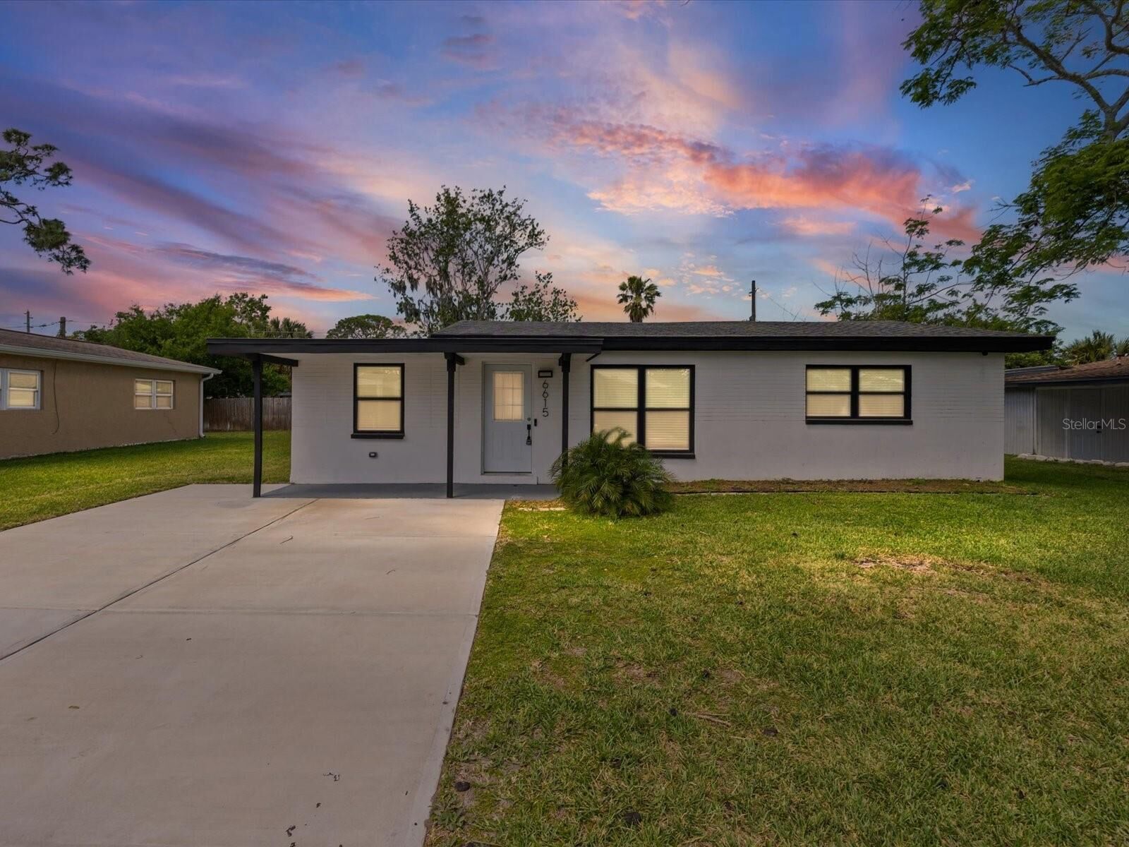 Property Photo:  6615 Del Prado Terrace  FL 34652 