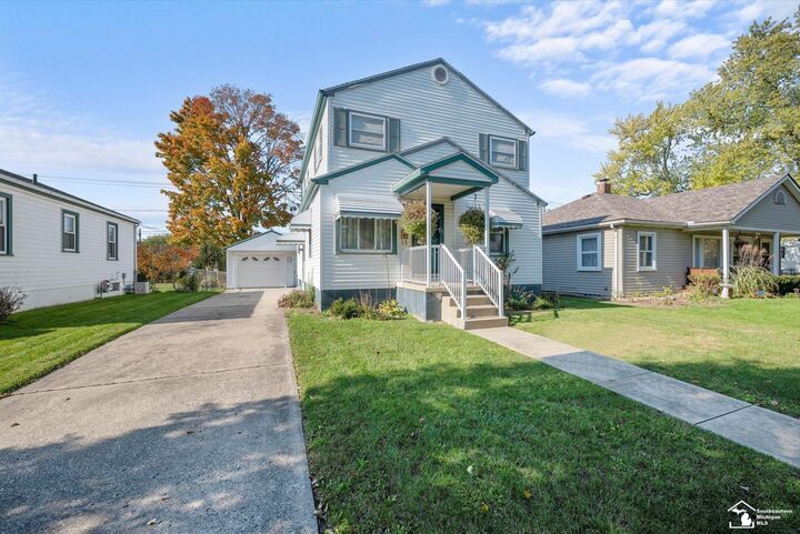 Property Photo: 1203 Bentley Drive MI 48162