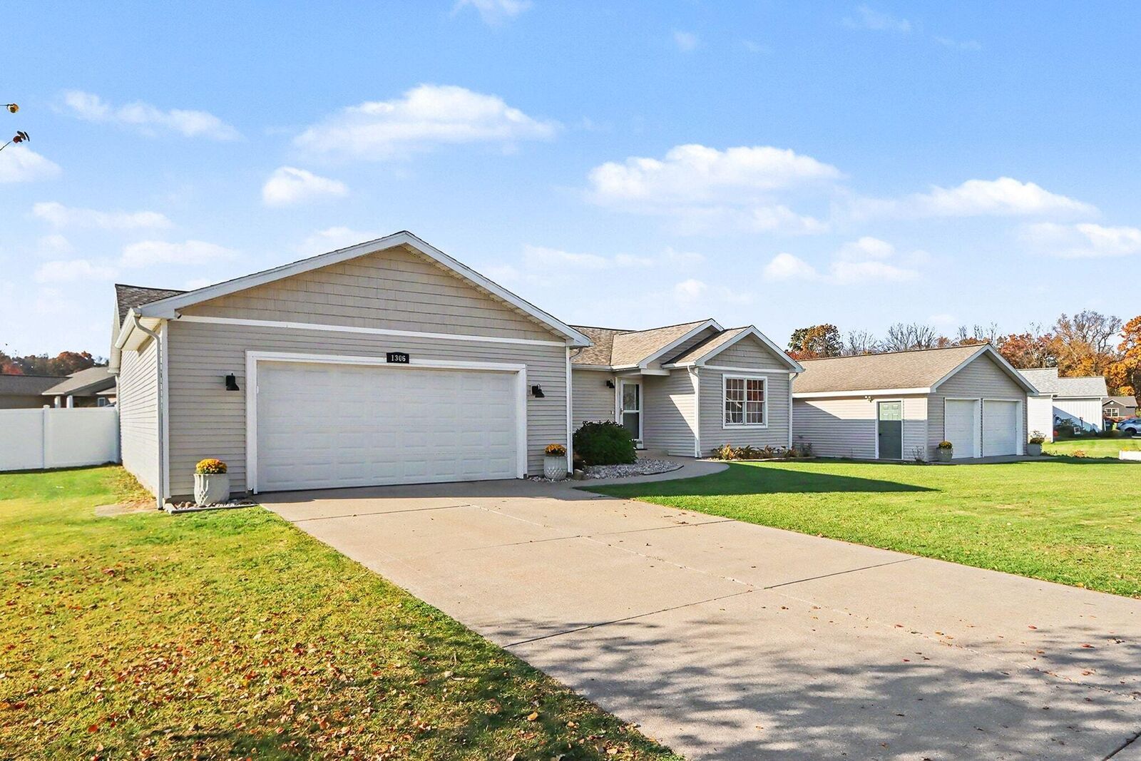 Property Photo:  1306 Alivia Drive  MI 49080 
