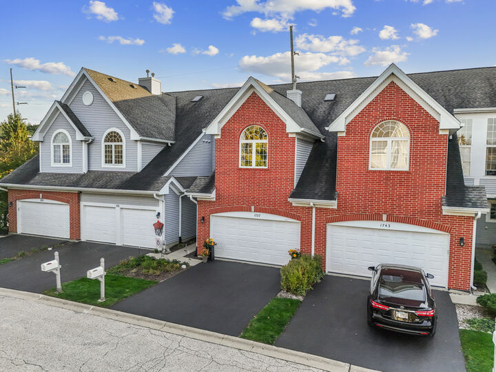 Property Photo:  1737 W Ethans Glen Drive  IL 60067 