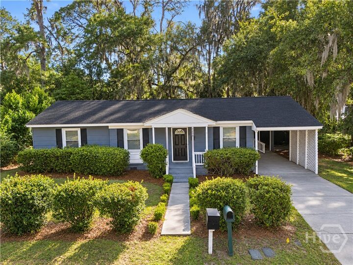 Property Photo:  2209 E 58th Street  GA 31404 
