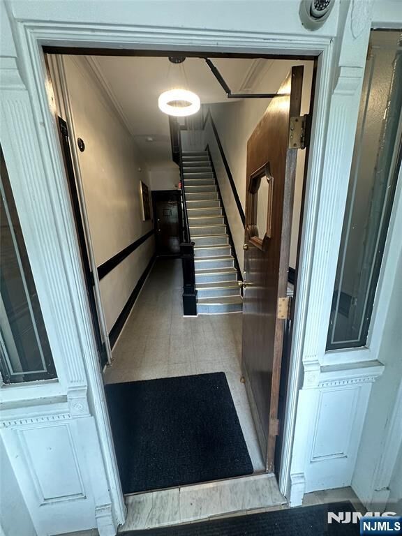 Property Photo:  302 24th Street 3R  NJ 07087 