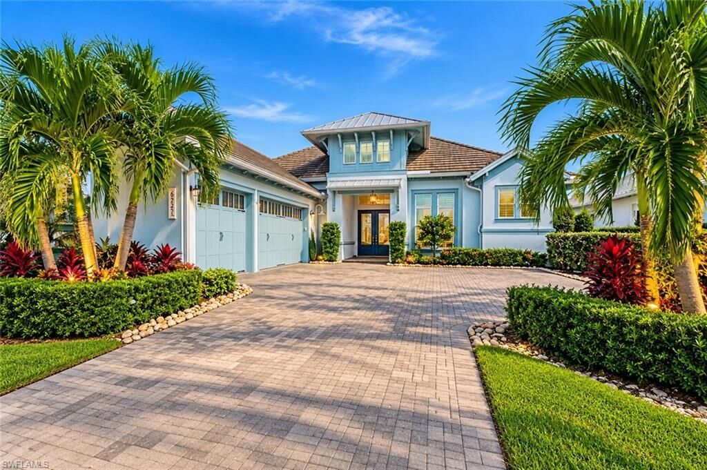 Property Photo:  6223 Megans Bay Dr  FL 34113 