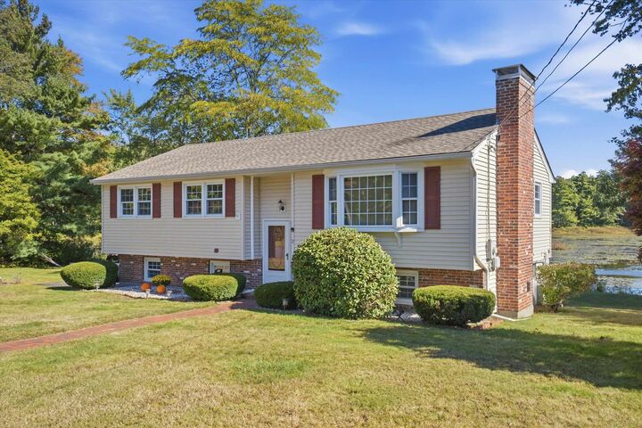 Property Photo:  3 Martha Drive  NH 03038 