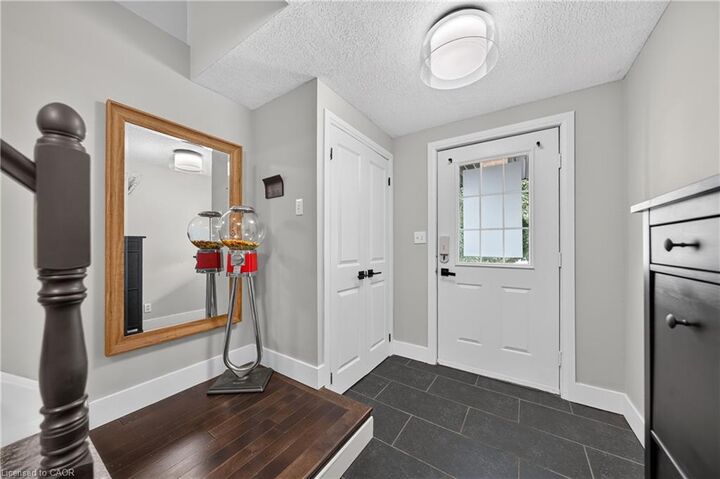 Property Photo:  77 Activa Avenue  ON N2E 3R4 