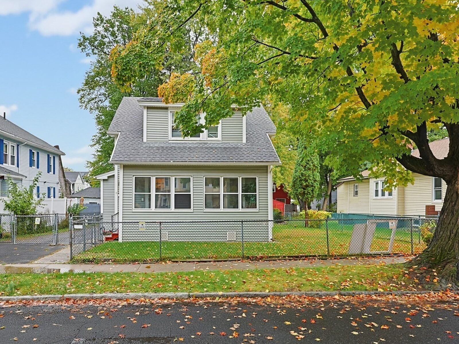 Property Photo:  173 Albemarle  MA 01109 
