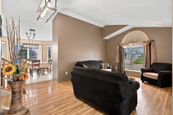 Property Photo:  4008 45A Street  AB T4J 1B3 