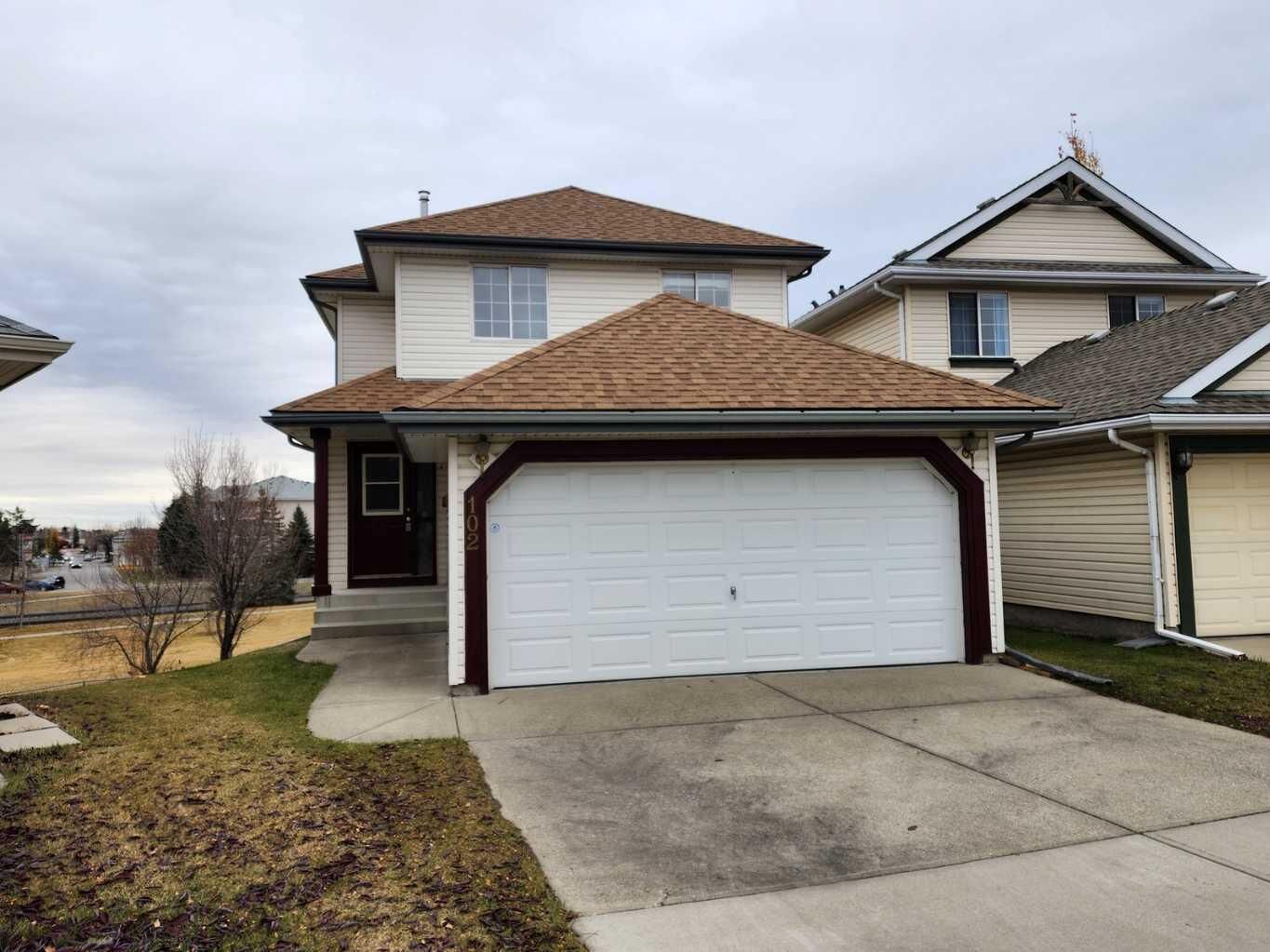 Property Photo:  102 Somervale Green SW  AB T2Y 3K1 