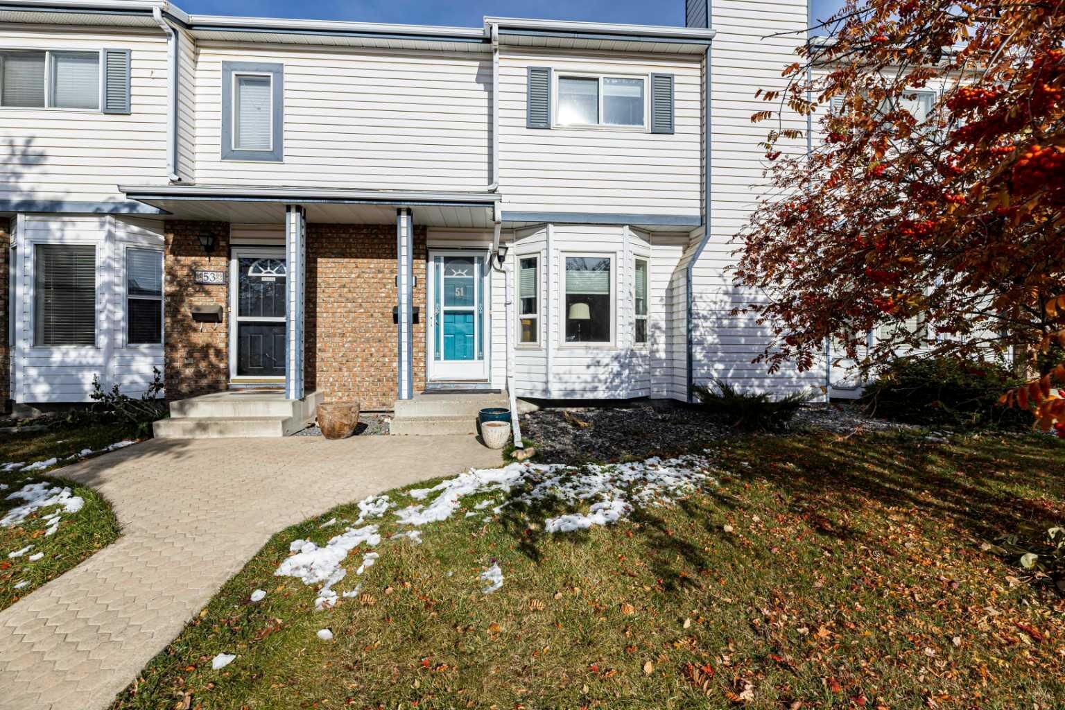 Property Photo:  51 Elwell Close  AB T4R 2E2 
