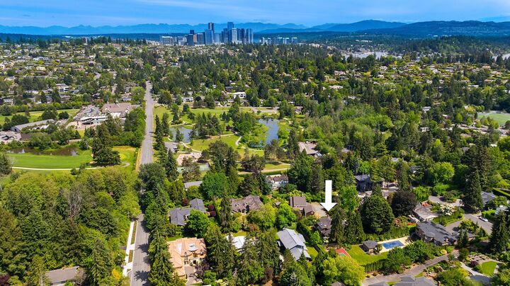 Property Photo: 7842 NE 10th Street WA 98039