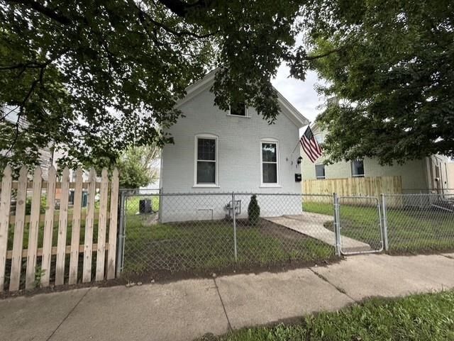 Property Photo: 631 S 6th Street IN 47374