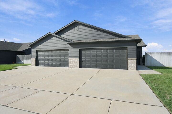 Property Photo: 13405 W Haskell Ct KS 67235