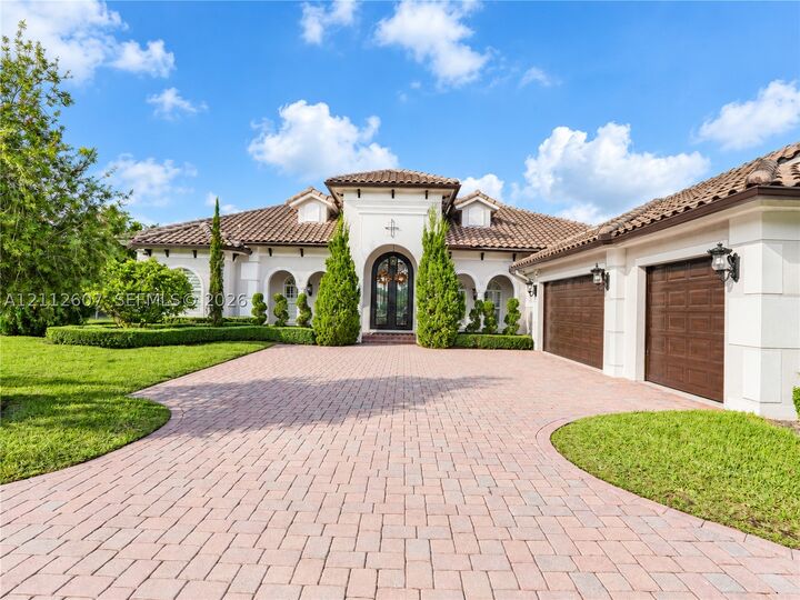 Property Photo: 14443 S Jockey Cir S FL 33330
