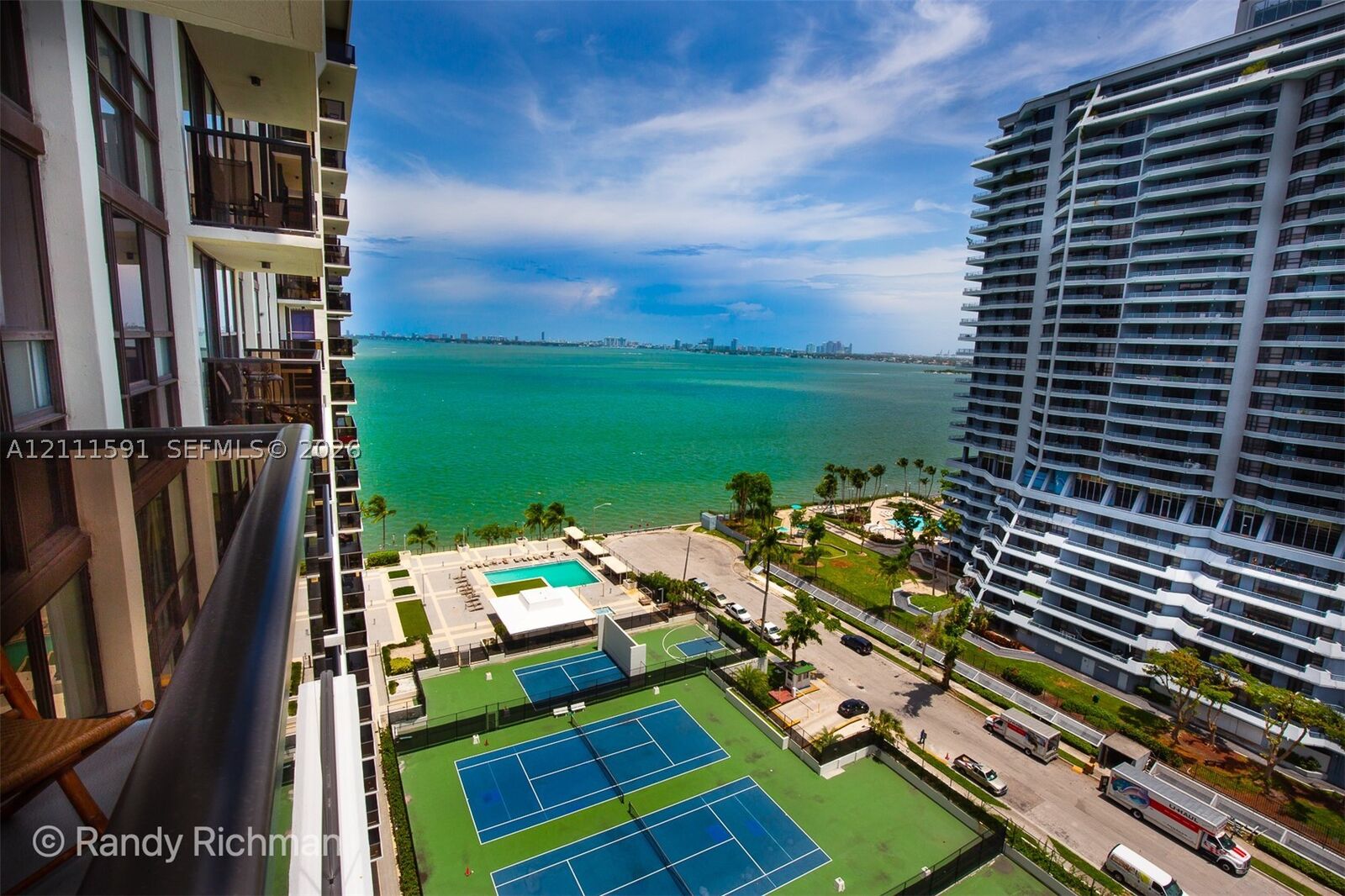 Property Photo:  600 NE 36th St 717  FL 33137 
