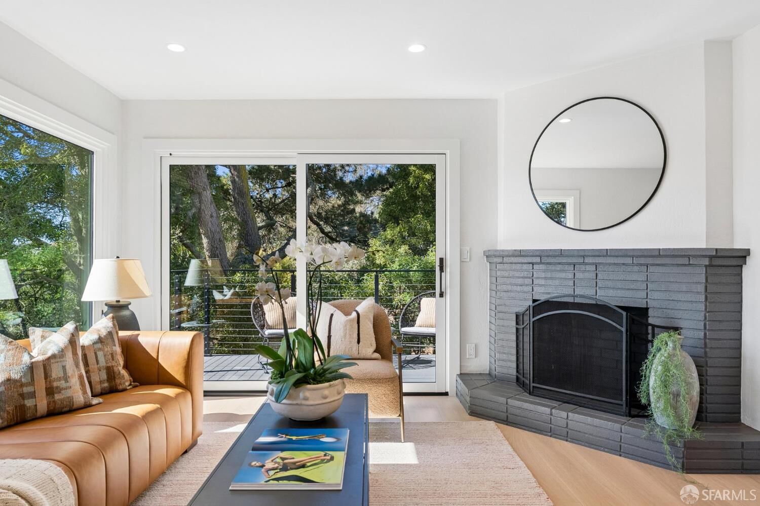 Property Photo:  26 Farnum Street  CA 94131 