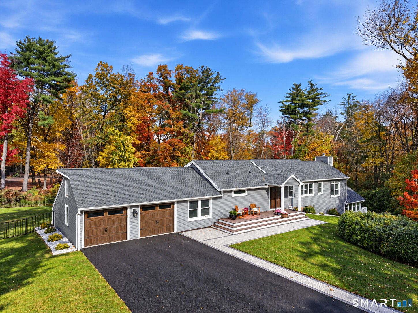 Property Photo:  24 Woodhaven Drive  CT 06001 