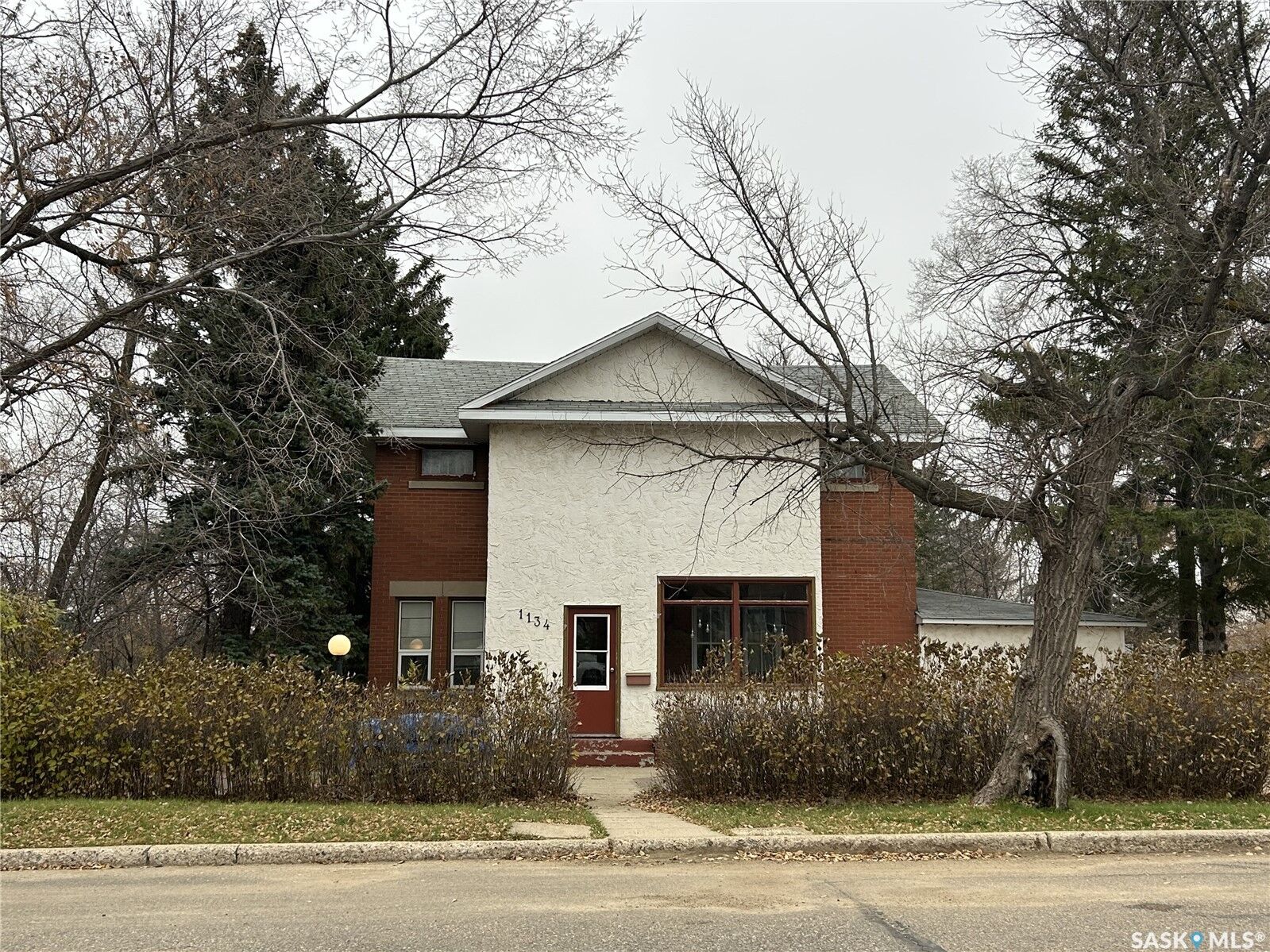Property Photo:  1134 1st Street  SK S4A 0G9 