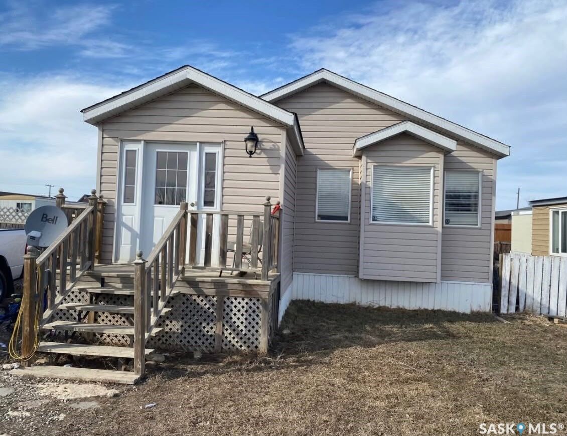 Property Photo:  106 1st Avenue SW 23  SK S4H 2J1 