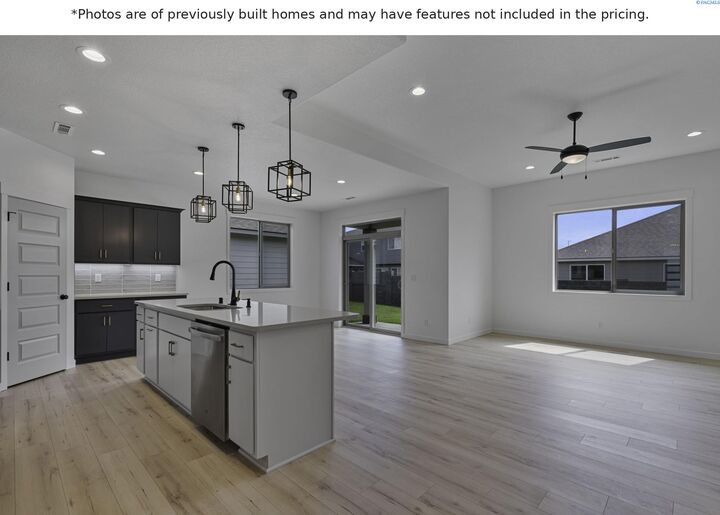 Property Photo:  8810 Dean Dr  WA 99301 
