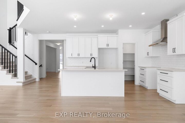 Property Photo:  1152 Bronze Avenue  ON K4K 0M9 
