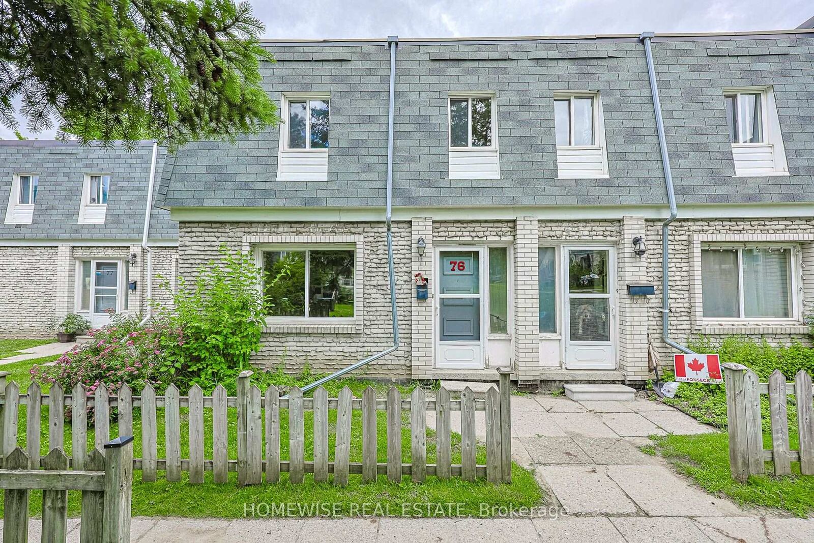 Property Photo:  1350 Winding Trail 72  ON L4Y 2T8 