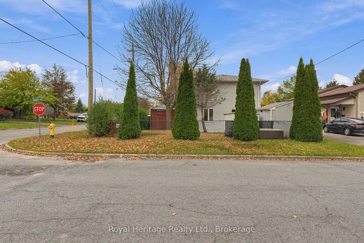 Property Photo:  54 North Murray Street  ON K8V 2E6 