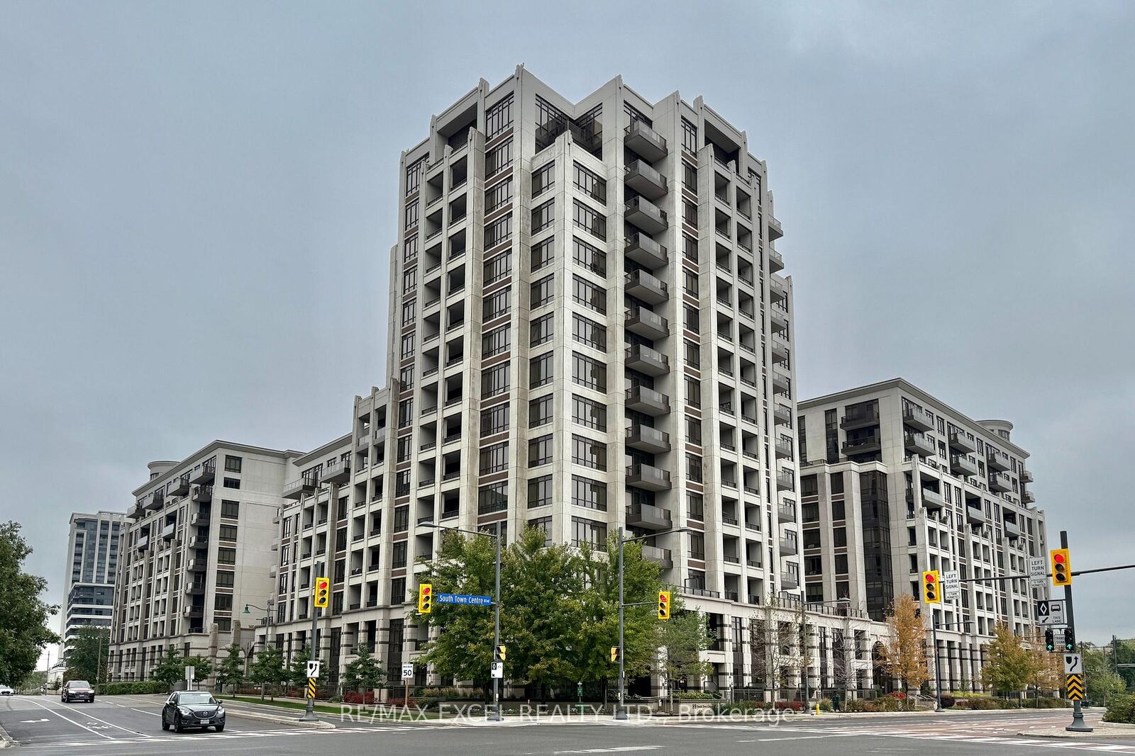 Property Photo:  89 South Town Centre Boulevard 1609  ON L6G 0E8 