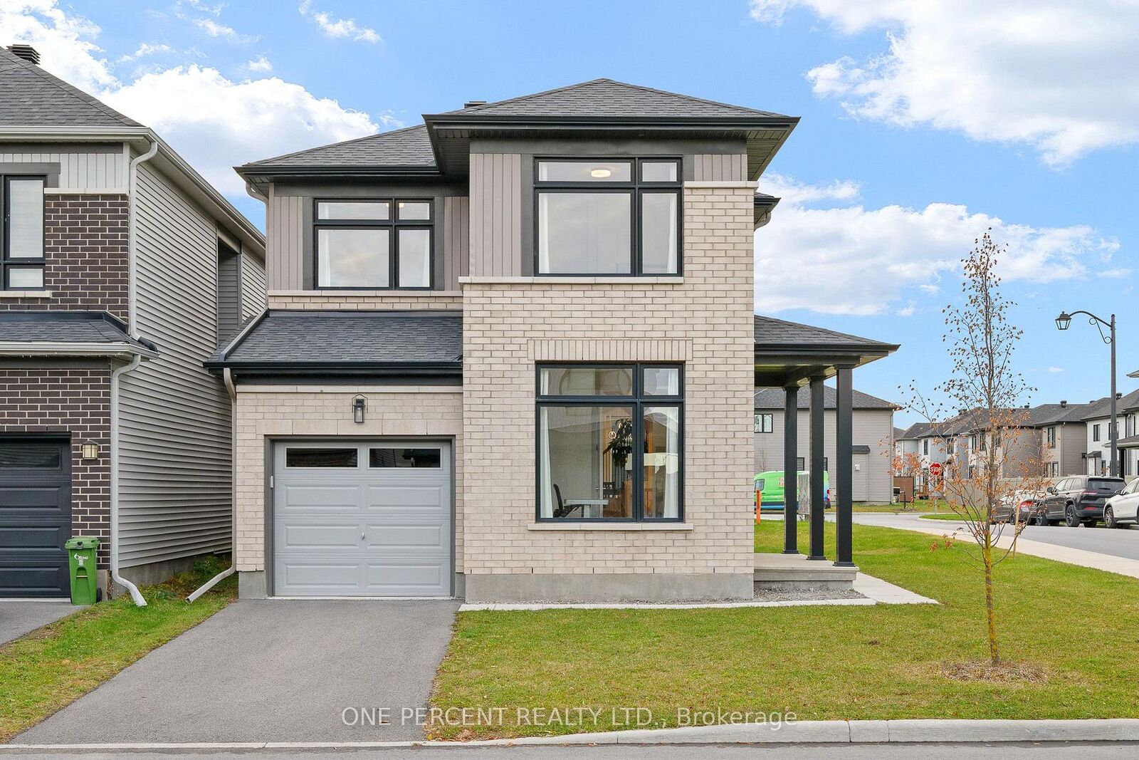 Property Photo:  312 Finial Way  ON K2J 6V8 
