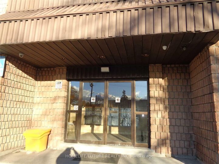 Property Photo: 560 Bloor Street E 405 ON L1H 3N2