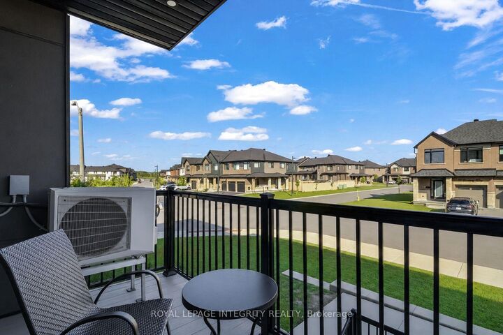 Property Photo:  55 Overberg Way H  ON K2S 2Y4 