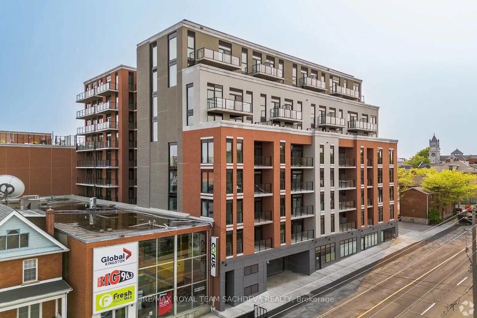 Property Photo:  223 Princess Street 424  ON K7L 1B3 