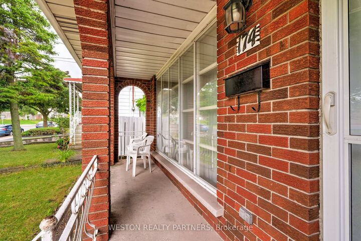 Property Photo:  174 San Remo Drive  ON L9C 5T9 